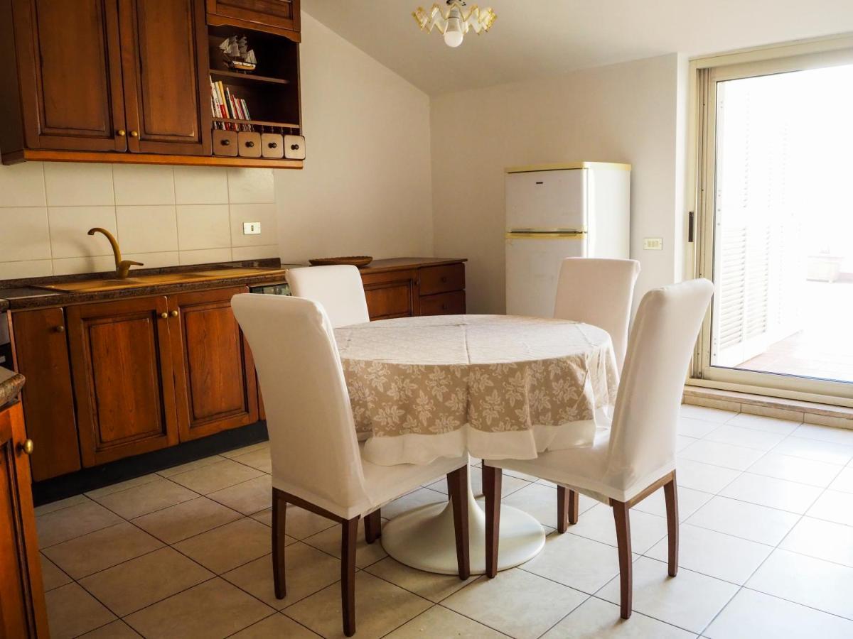 Ferienwohnung Terrazza Cavour Bari Exterior foto