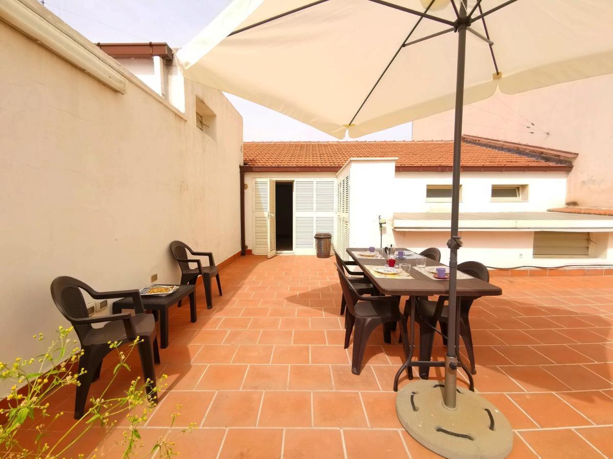 Ferienwohnung Terrazza Cavour Bari Exterior foto